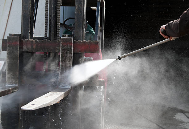 Best Gas Station Cleaning  in Wallis, TX